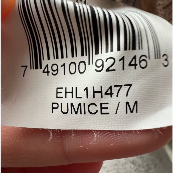 Med BCBG short sleeved wool/cashmere dress - Picture 6 of 8